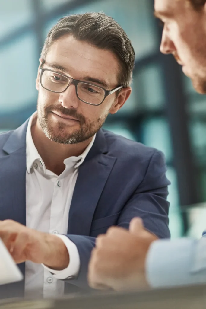 bail bondsmen making a deal